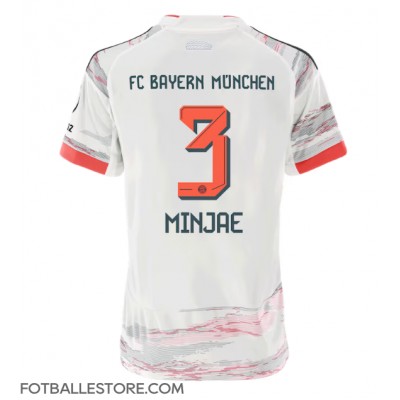 Bayern Munich Kim Min-jae #3 Bortedrakt Dame 2025-26 Kortermet Bayern Munich Kim Min-jae #3 Bortedrakt Dame 2025-26 Kortermet